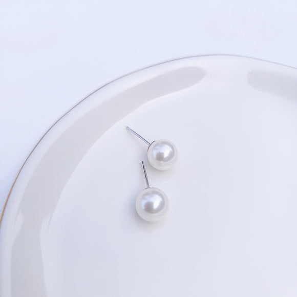 The Classic - Pearl Earrings