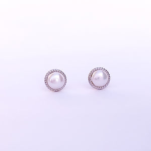 Lily's Lustrous Pearl Earrings